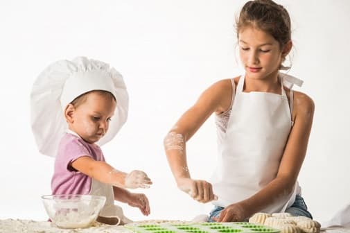 ⚡️ niños ayudan en la preparacion de platillos en casa